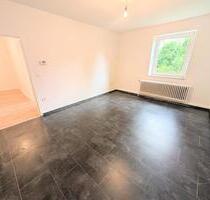 **Was will man mehr? +frisch gestrichen +Laminat +neues Tageslichbad +eigener Garten** - Marl Alt-Marl