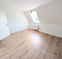 **Jetzt zugreifen: +frisch gestrichen +neuer Laminat +neues Tageslichtbad** - Marl Alt-Marl