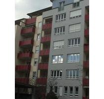 Attraktive 2-Zimmer-Eigentumswohnung mit Loggia, Duplex-Stellplat - Nürnberg Gaismannshof