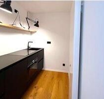 Exklusiv& individuell im Herzen Münchens -Helle 3-Zimmer-EG-Wohnung
