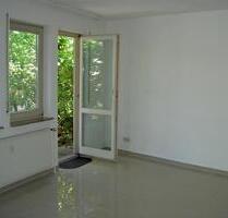 Schöne, sonnige 2-Zimmer-Erdgeschosswohnung mit Terrasse - Filderstadt