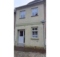 Haus in Gnoien - 45.000,00 EUR Kaufpreis, ca.  60,00 m² in Gnoien (PLZ: 17179)