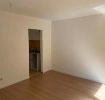 Helle 1-Zimmer-Wohnung in ruhiger Lage, mit Balkon - Bad Berneck im Fichtelgebirge