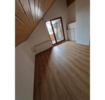 3 Zimmer Dachgeschoss Wohnung - 550,00 EUR Kaltmiete, in Weikersheim (PLZ: 97990)