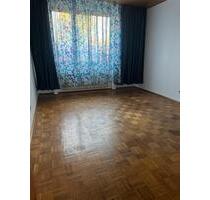 4 helle Zi Wohnung - 1.350,00 EUR Kaltmiete, ca.  90,00 m² in Bochum (PLZ: 44809) Bochum-Mitte