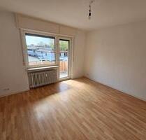 3-Zimmer-Wohnung in gepflegtem Wohnhaus mit Garage - Frankfurt am Main West