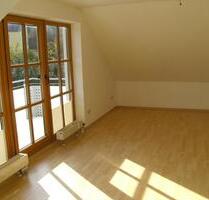 2-Zimmer-Wohnung (68 m²) mit extra großen Garage - Forchheim