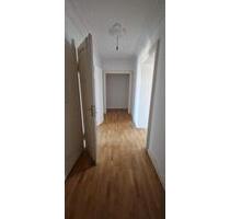 2 Raumwohnung mit Balkon und Küche in zentraler Lage - Altenburg