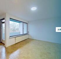 **Große 1-Zimmer-Wohnung mit BALKON, BADEWANNE und EBK** - Uetersen