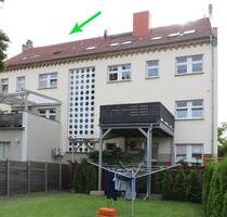 3-Raum Dachgeschosswohnung mit Küche und PKW Stellplatz - Sömmerda