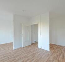 Für Azubis oder Studis: 2-Raum-Wohnung wird derzeit renoviert! - Halle (Saale) Silberhöhe