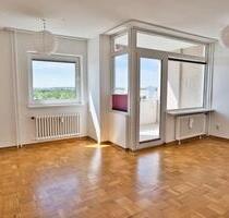 Von Privat: 2-Zimmer-Wohnung mit Balkon, Garage und Keller - Berlin Spandau