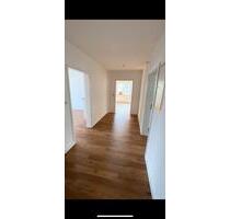 120 m² Wohnung mit 2 Balkonen & eigenem Stellplatz - Eschershausen