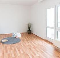 Bezugsfertige 2-Raum-Wohnung mit Balkon - Chemnitz