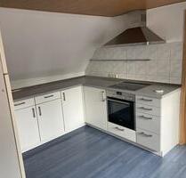 Schöne helle 3 Zimmerwohnung mit großer Dachterrasse zu vermieten - Voerde (Niederrhein)