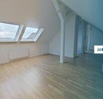 Besonders geschnittene 2-Zimmer-Dachgeschosswohnung mit Badewanne - Braunschweig Östliches Ringgebiet