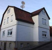 Gepflegtes, renoviertes Einfamilienhaus mit Einbauküche und Terrasse - Rödental