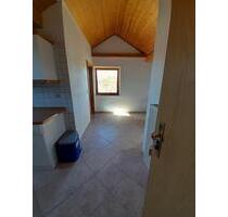 2-Zi.-DG-Wohnung teilmöbiliert - 440,00 EUR Kaltmiete, ca.  29,00 m² in Reichertsheim (PLZ: 84437)