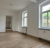 2-RW in Ringenhain – frisch renoviert, mit Terrasse, Garten und Stellplatzoption - Neukirch/Lausitz
