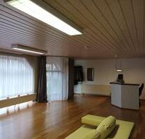 Erdgeschosswohnung 250 000 € 136 qm - Münsingen