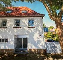 Einfamilienhaus mit großem Saal und Einliegerwohnung von PRIVAT - Ludwigshafen am Rhein Edigheim