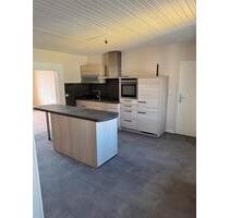 Neu renovierte 4 Zimmer Küche Bad Wohnung in Bexbach Frankenholz - Homburg