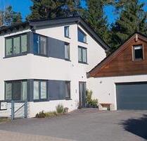 Exklusives Mehrfamilienhaus mit Einliegerwohnung in ruhiger Lage - Postbauer-Heng