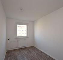 Dieser Ausblick lohnt sich - 410,00 EUR Kaltmiete, ca.  70,37 m² in Halle (Saale) (PLZ: 06120) Dölau