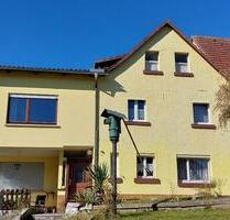 Ein-Zweifamilienhaus in zentraler Lage mit schönem Garten+Nebenge - Bad Brückenau