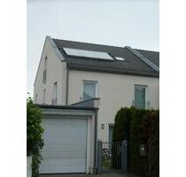 Grosse DHH Architektenhaus - 1.650,00 EUR Kaltmiete, ca.  173,00 m² in Ingolstadt (PLZ: 85055) Nordost