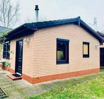 Gemütliches Bungalow in Wassernähe mit Garten und Nebengelass - Ketzin
