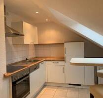 Gemütliche 2ZKB Dachgeschosswohnung mit EBK frei ab 1.1.26 - Georgsmarienhütte