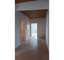 3 Zimmer Wohnung in Spenge - 600,00 EUR Kaltmiete, ca.  90,00 m² in Spenge (PLZ: 32139)