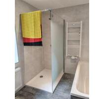 ERSTBEZUG NACH SANIERUNG! 3R-Wohnung in ruhiger Lage + EBK + Stellplatz, ca. 80 m² - Oederan
