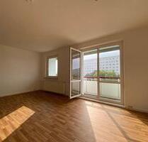 Schöne 1-Raumwohnung mit großem Südbalkon ab 01.06.2025 - Halle (Saale) Halle-Neustadt