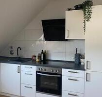 Helle möbilierte 2-Zimmer-Wohnung mit Einbauküche in Wesseling