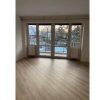 2-Zimmer-Wohnung mit Gäste-WC, Balkon in Pinneberg Quellental