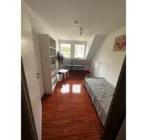 Zimmer Gerbrunn Uni Hubland - 499,00 EUR Kaltmiete, ca.  18,00 m² in Gerbrunn (PLZ: 97218)