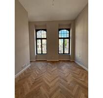 Erstbezug nach Sanierung, Wohnen im denkmalgeschützten Altbau in zentraler Lage von Bonn!