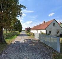 Einfamilienhaus mit schönem Grundstück, Nebengebäude, Garage - Jessen (Elster)