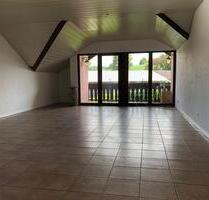 Frisch renovierte 4 Zimmer Dachgeschosswohnung - Mörlenbach