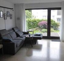 Ruhige Komfortwohnung: Haus im Haus mit separatem Eingang, Garten + Terrasse, Küche, 3 Kellerräume - Dortmund Hombruch