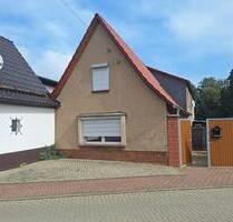 Ein- oder Zweifamilienhaus - 36.500,00 EUR Kaufpreis, ca.  120,00 m² in Hettstedt (PLZ: 06333)