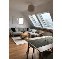 Helle, frisch renovierte DG-Wohnung in ruhiger Lage von Hiddesen - Detmold