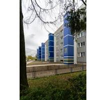 Wir sanieren für Sie! Schöne 2-Raum Wohnung mit Dusche und Balkon. - Schönebeck (Elbe)