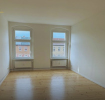 Modernisierte 4-Zimmer-Altbauwohnung im Erstbezug mit EBK & Duschbad - Berlin Mitte