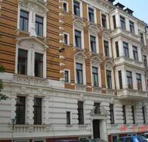 Sanierte Altbauwohnung auf ca. 102m² mit Laminat & verglastem Balkon. Küche vom Vormieter vorhanden. - Leipzig Süd