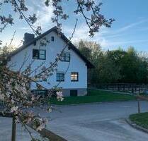 Schöne gr. 5 Zi Wohnung auf Pferdehof in Maxweiler bei Neuburg - Ravensburg