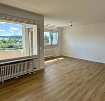 [NEU] 3 Zimmer im 5. OG - Erstbezug nach Renovierung - Panorama-Albblick in ruhiger Lage - Kirchheim unter Teck