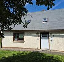 Einfamilienhaus - 90.000,00 EUR Kaufpreis, in Marktleugast (PLZ: 95352)